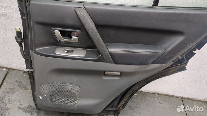 Дверь боковая правая задняя Mitsubishi Pajero / Montero