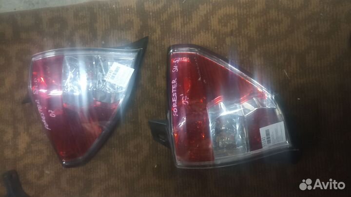 Задние фонари Субару