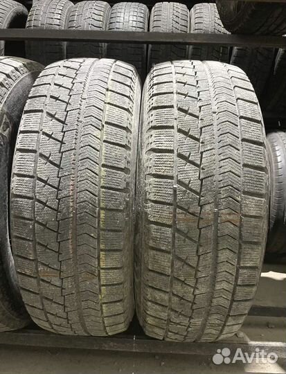 Bridgestone Blizzak VRX 215/65 R16 96P