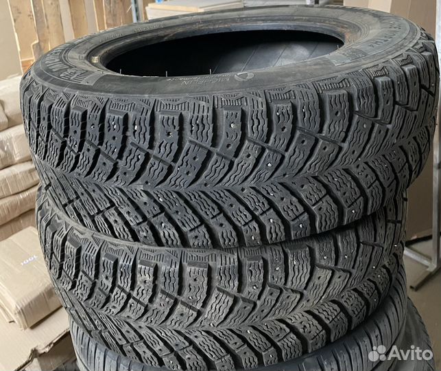 Michelin X-Ice North 4 185/65 R15