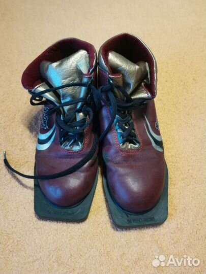 Лыжные ботинки классические