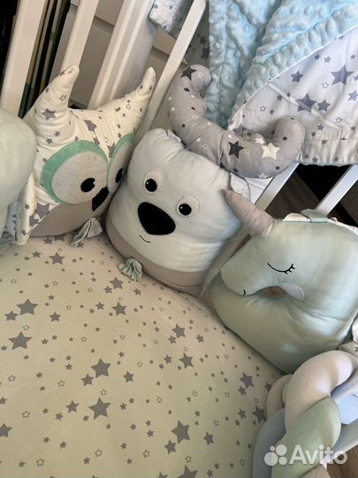 Комплект в детскую кроватку. Бортики