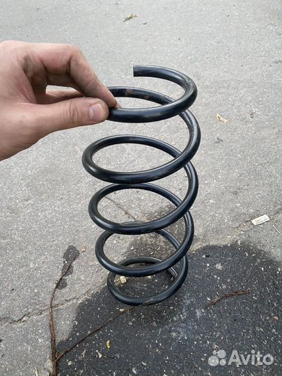 Пружина передня левая opel corsa d