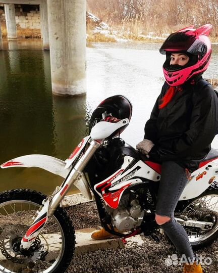 Шлем для мотоцикла женский бу