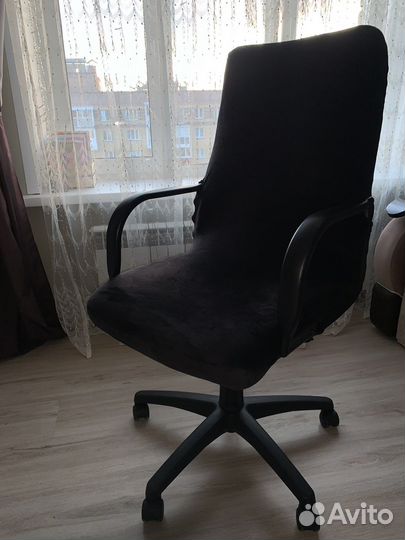 Компьютерное кресло