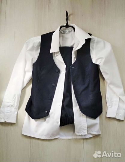 Школьный костюм