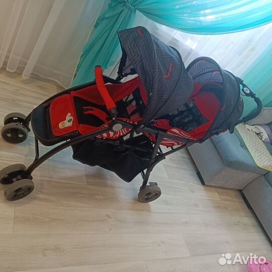 Коляска прогулочная для двойняшек, погодок бу