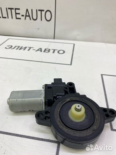 Моторчик стеклоподъемника передний правый Mazda 6