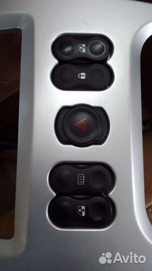 Кнопка Рено Логан