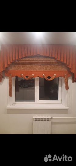 Римская штора с карнизом и ламбрекеном