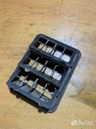 Клапан вентиляции задний Mitsubishi Lancer 10 1.8