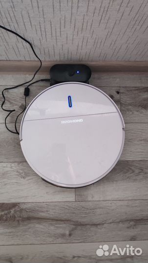 Робот пылесос redmond