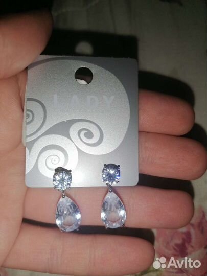 Новые серьги