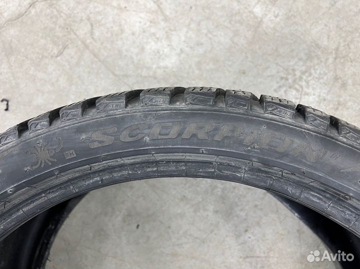 Pirelli Scorpion Ice Zero 2 315/30 R22 107H