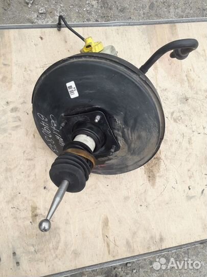 Volkswagen Golf 4 вакуумник