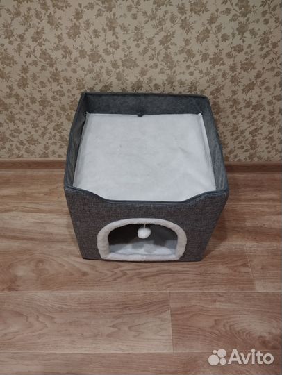 Домик для кошки с когтеточкой и лежанкой