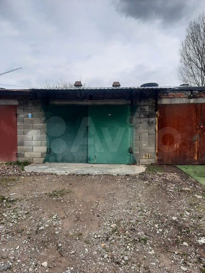 Гараж, > 30 м²