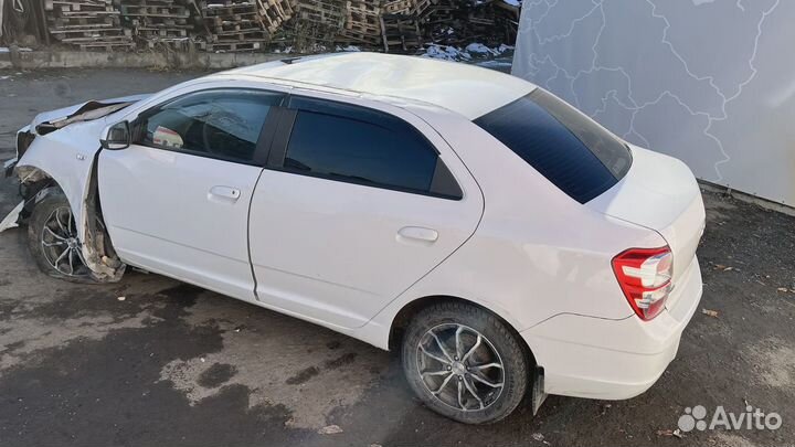 Стекло двери задней правой Chevrolet Cobalt (T250) 94732161