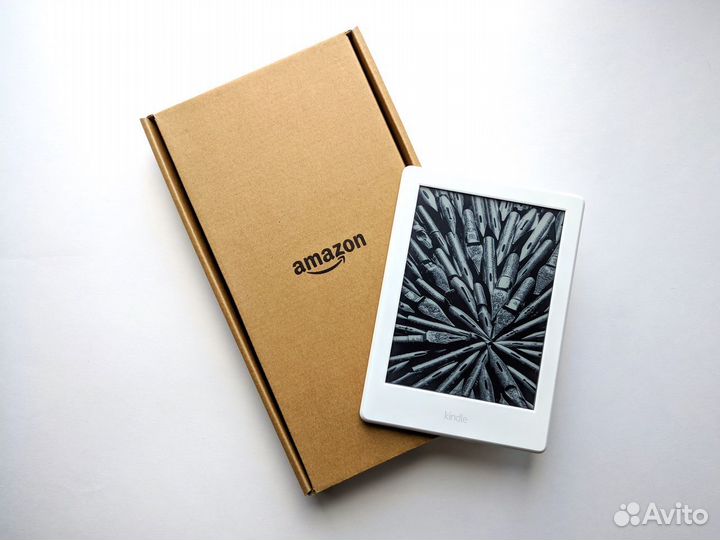 Запечатанная книга Kindle 8 2016 белая + чехол