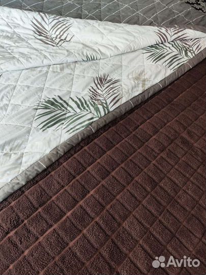 Пледы и покрывало бу