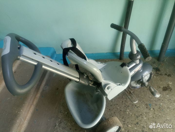 Трёхколёсный велосипед