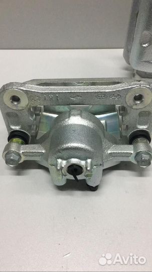 Суппорта задние grand Starex 583204ha00 583104ha00