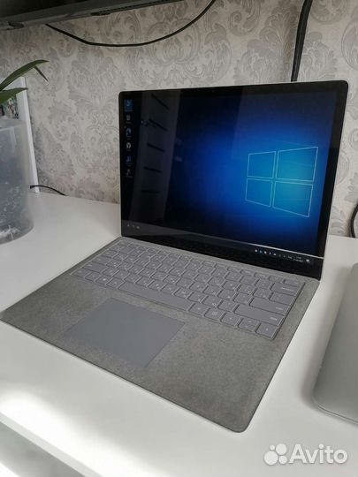 Microsoft surface laptop