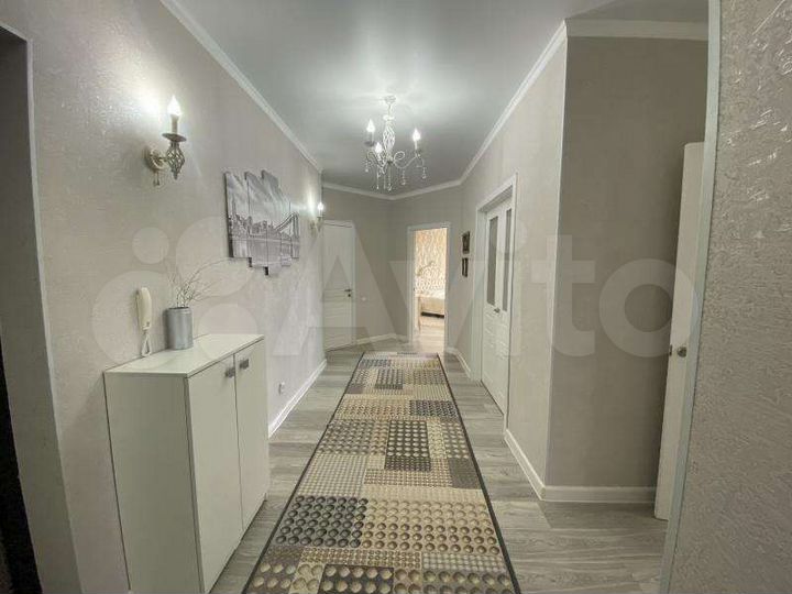 3-к. квартира, 85 м², 3/9 эт.