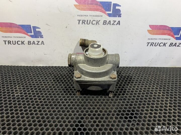 Клапан ускорительный