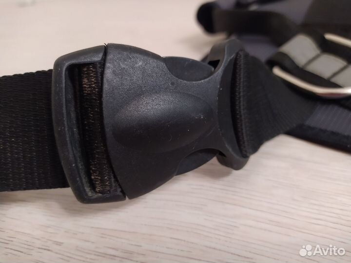 Шлейка для собак крупных и средних пород