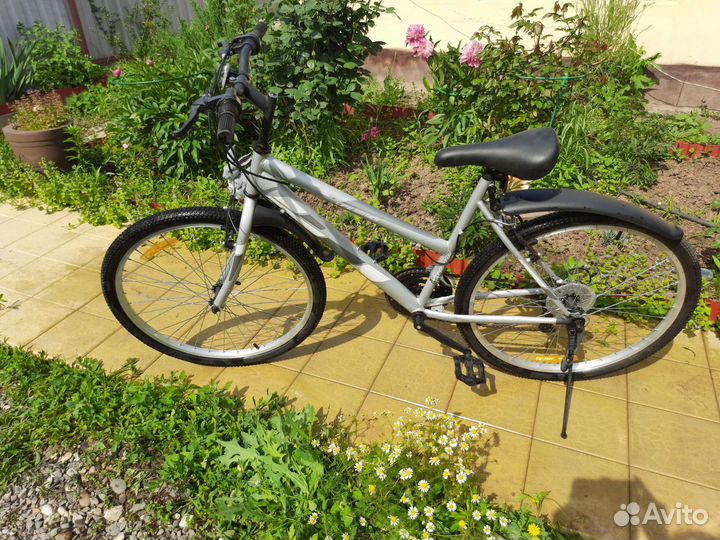 Велосипед 18 скоростей серо-белый