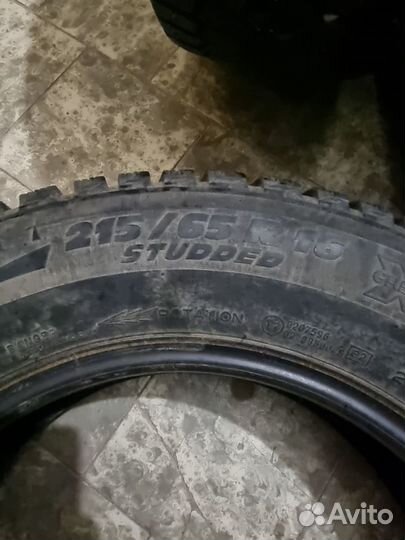 Michelin X-Ice North 2 215/65 R16