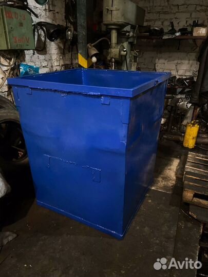 Контейнер мусорный б/у,бак