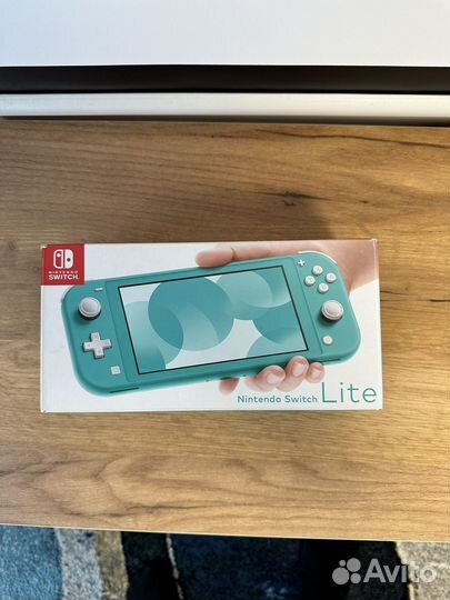 Nintendo Switch Lite(прошитая) + 128gb SD