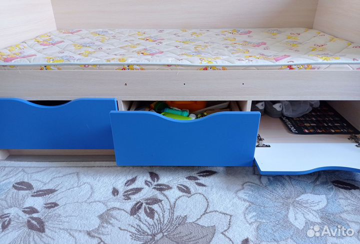 Кровать Дельфин с матрасом