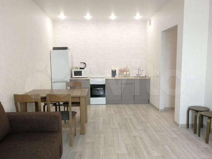 2-к. квартира, 55 м², 4/9 эт.