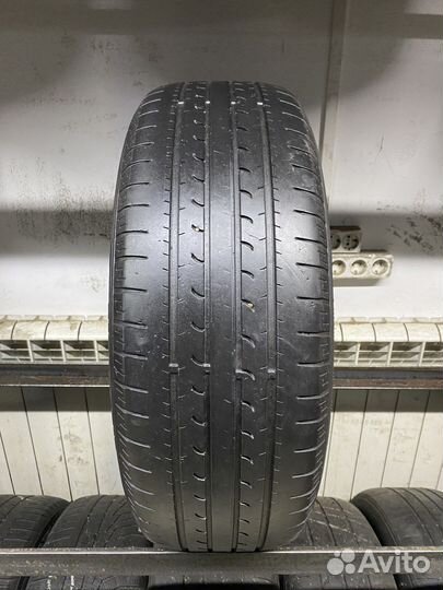 Goodyear EfficientGrip SUV 4x4 215/60 R17 96H