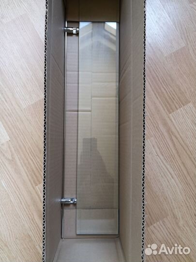 Стеклянная полка над раковиной europa