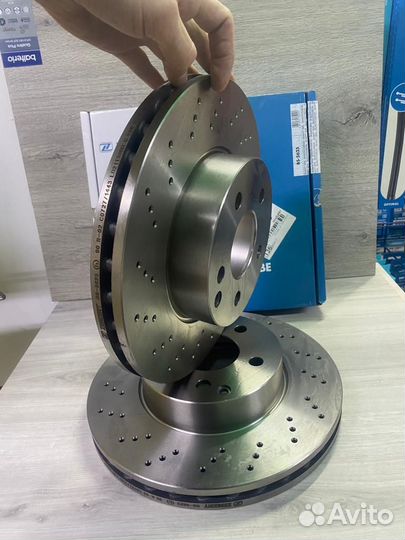 Диск тормозной передний Mercedes-Benz C-Class W204