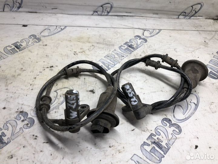 Датчик abs Mercedes Cl500 W215