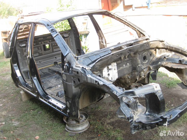 Стойка средняя Санг Йонг (Актион, Кайрон)