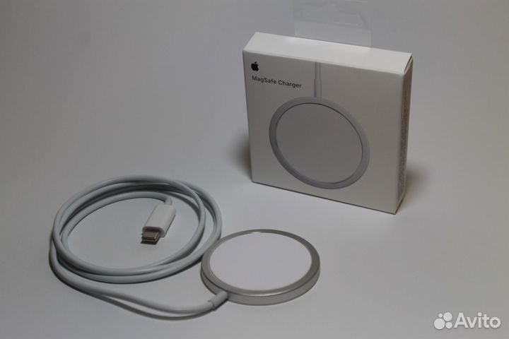 Беспроводная зарядка Apple MagSafe