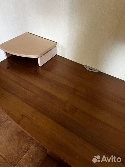 Стол компьютерный угловой