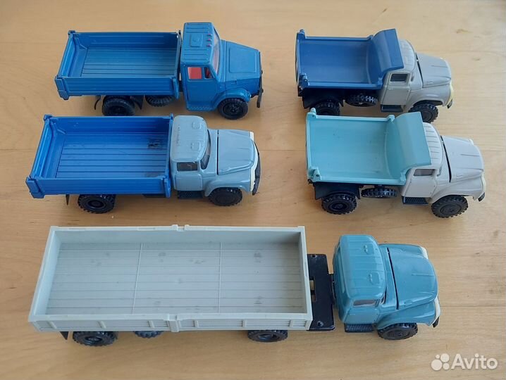 Модели грузовиков ЗИЛ газ СССР в масштабе 1:43