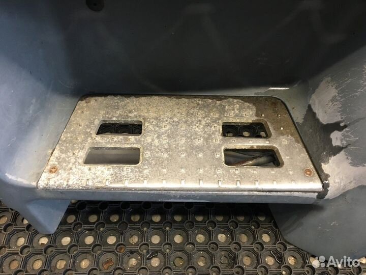 1363816 Корпус подножки левый Daf CF