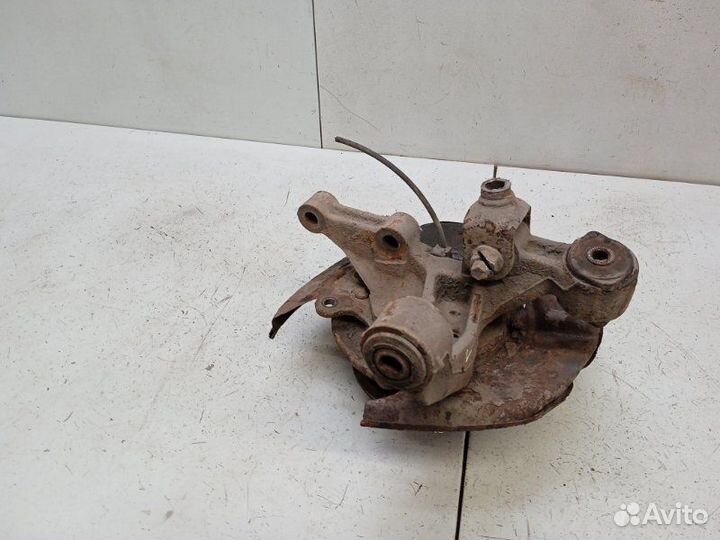 Кулак поворотный задний левый Toyota Camry ACV40