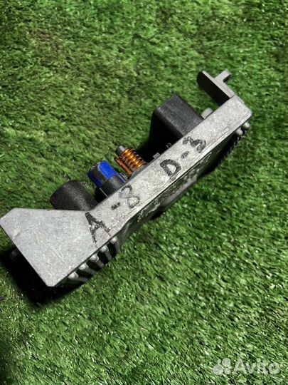 Резистор печки Audi A8 D3