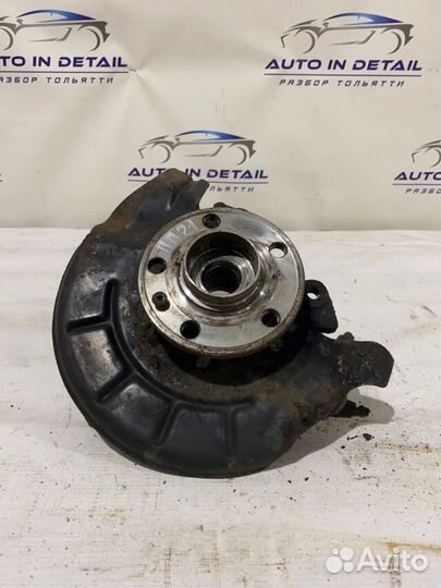 Поворотный кулак передний правый volkswagen polo 1