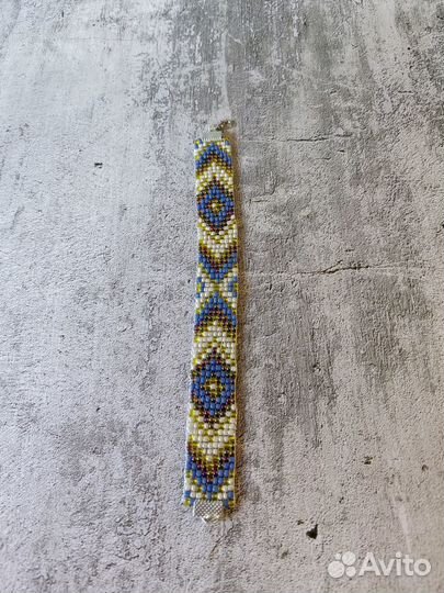 Браслет из бисера ручной работы (желтый, синий)