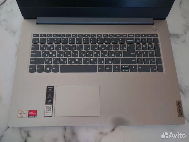 Ноутбук lenovo IP 3 17ADA05